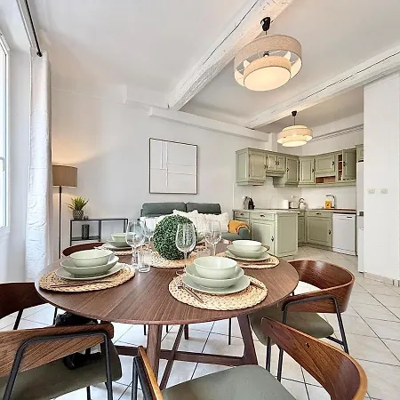 2 Bedrooms - 11ca Appartement Cannes