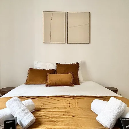 2 Bedrooms - 11ca Apartman Cannes
